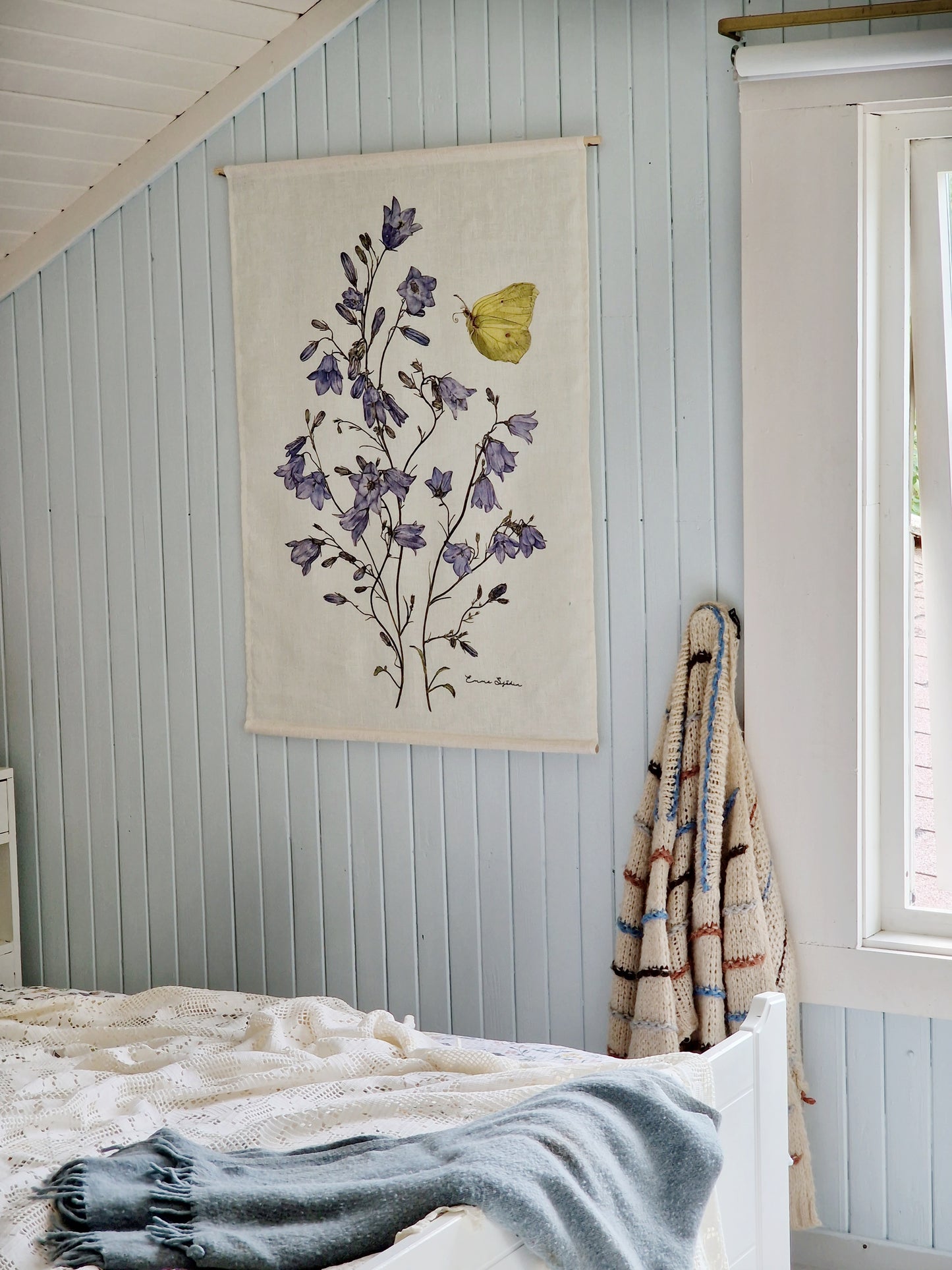 Wallhanging Bellflowers