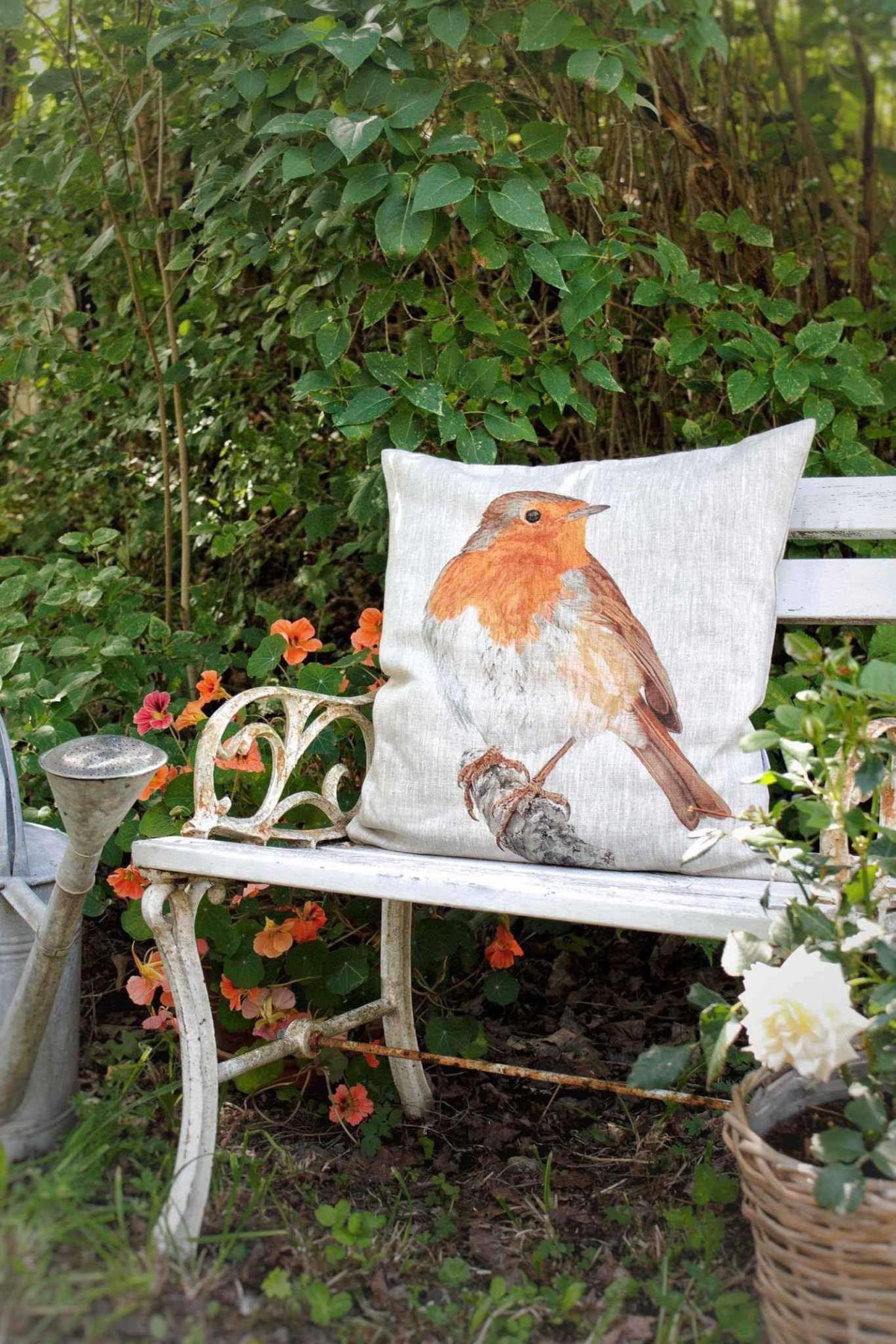 Red Robin & Bullfinch Linen Cushion