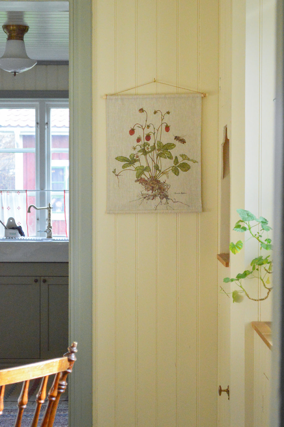 Small Wallhanging Woodland Strawberries